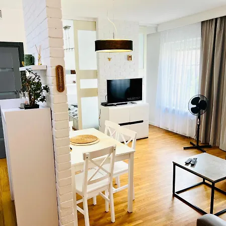 アパート 100m Od Plazy